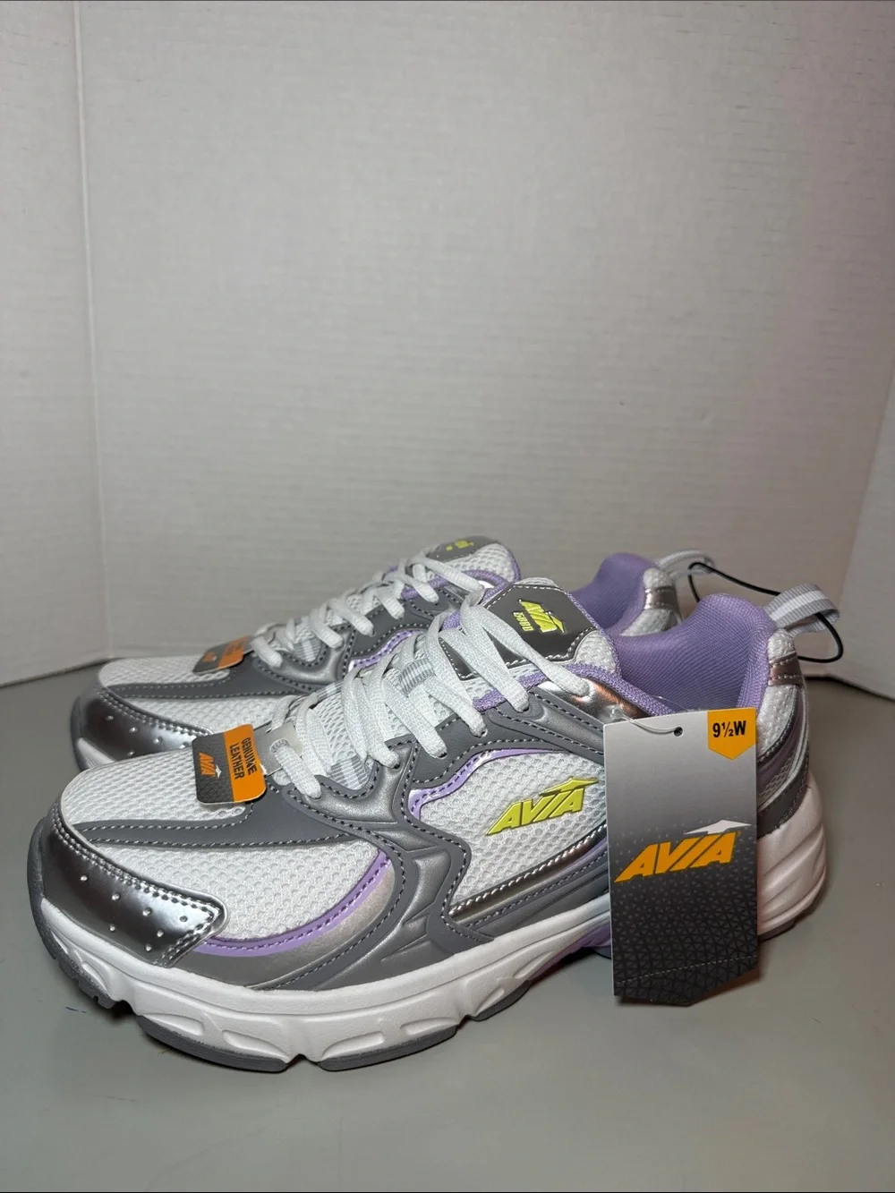 NEW! Avia Women's 5000 Performance Sneakers Size 9.5 Wide Purple Silver
